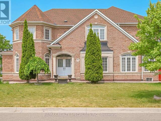 72 VILLAGE LAKE CRESCENT Brampton Ontario, L6S 6K1 - 7 Bedrooms Home For Sale
