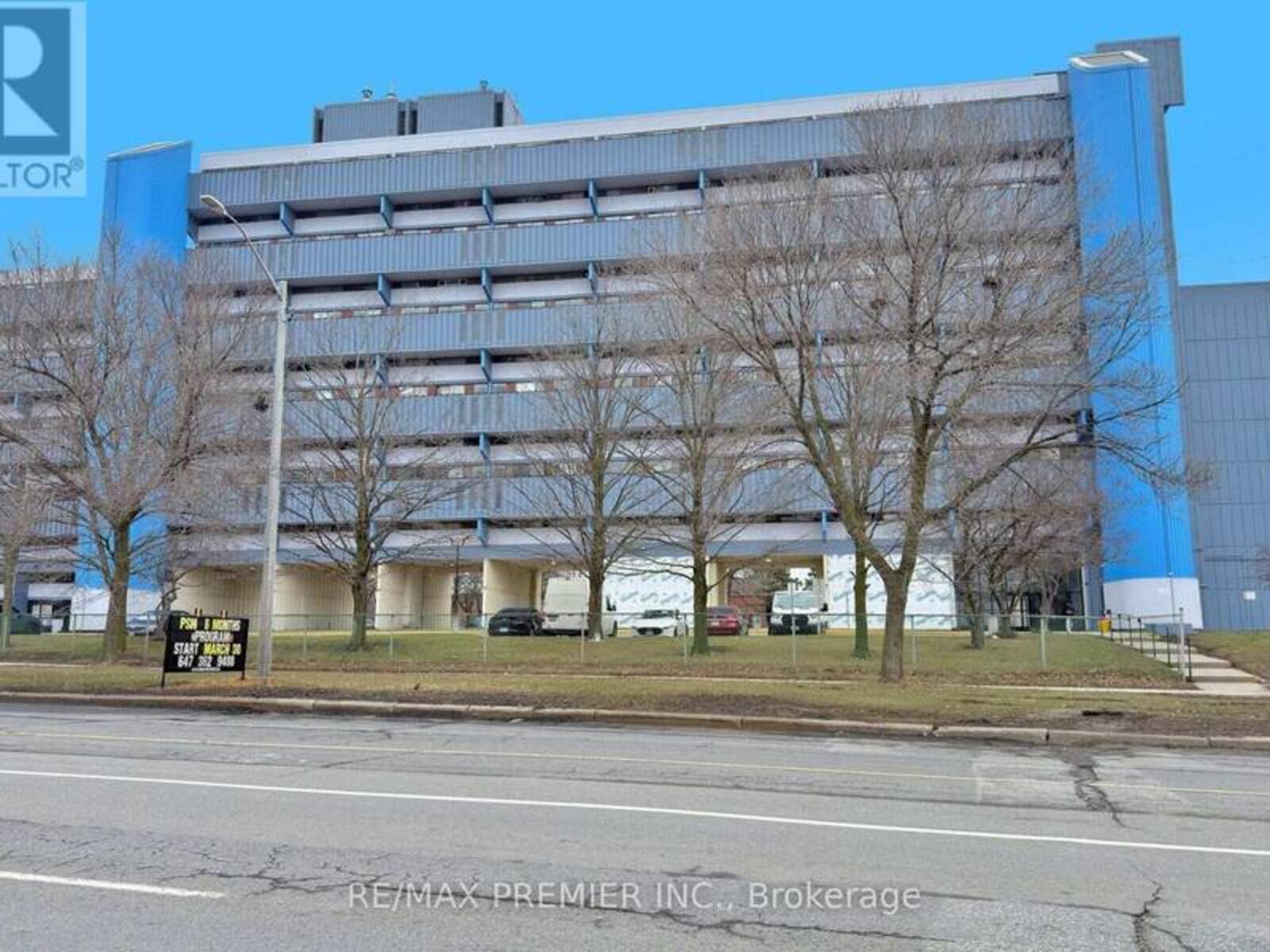 428 - 4645 JANE STREET, Toronto, Ontario M3N 2K9