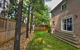 1665 ASGARD DRIVE | Mississauga Ontario | Slide Image Forty-four
