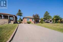 60 DORKING CRESCENT | Toronto Ontario | Slide Image Four