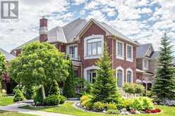 1116 VETERANS WAY | Newmarket Ontario | Slide Image Two