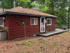28 BAKER LANE Kawartha Lakes Ontario, M4M 1S2