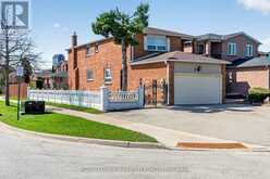 3 MUZZO COURT | Vaughan Ontario | Slide Image Two