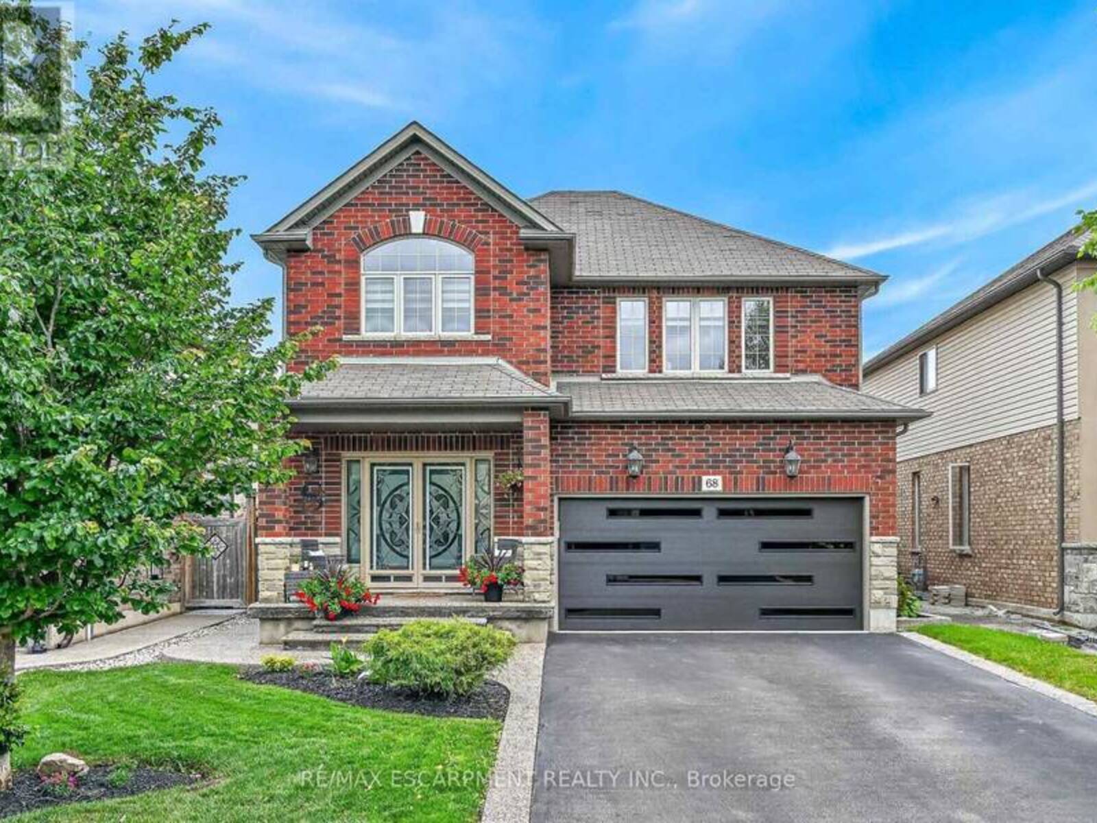 68 GARINGER CRESCENT, Binbrook, Ontario L0R 1C0