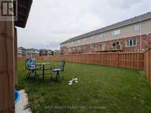 9 PUMPKIN CORNER CRESCENT | Barrie Ontario | Slide Image Ten