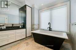 15 SULKARA COURT | Toronto Ontario | Slide Image Twelve