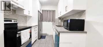 308 - 40 SUNNY GLENWAY | Toronto Ontario | Slide Image Six