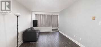 308 - 40 SUNNY GLENWAY | Toronto Ontario | Slide Image Nine