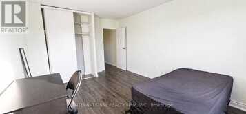 308 - 40 SUNNY GLENWAY | Toronto Ontario | Slide Image Nineteen