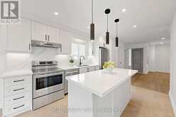 129 APPLEBY CRESCENT | Markham Ontario | Slide Image Eight