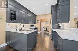 12 FAIRWAY LANE | Guelph Ontario | Slide Image Sixteen