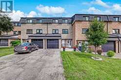 6 POPLAR CRESCENT | Aurora Ontario | Slide Image One