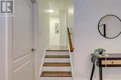 28 OSBORNE CRESCENT | Oakville Ontario | Slide Image Eighteen