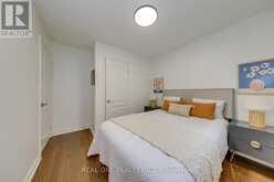 28 OSBORNE CRESCENT | Oakville Ontario | Slide Image Thirty