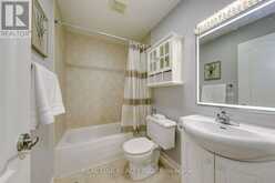 28 OSBORNE CRESCENT | Oakville Ontario | Slide Image Thirty-one
