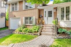 21 HALBADIER PLACE | Toronto Ontario | Slide Image Three