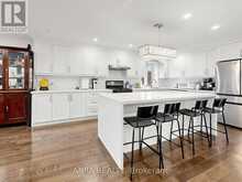 8 APPLEFIELD DRIVE | Toronto Ontario | Slide Image Ten