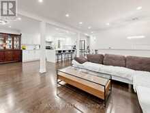 8 APPLEFIELD DRIVE | Toronto Ontario | Slide Image Sixteen