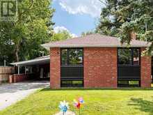 8 APPLEFIELD DRIVE | Toronto Ontario | Slide Image Seven