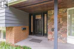 5171 MULBERRY DRIVE | Burlington Ontario | Slide Image Four