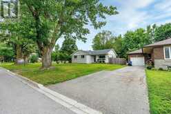 404 ANDREW STREET | Shelburne Ontario | Slide Image Two