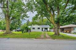 404 ANDREW STREET | Shelburne Ontario | Slide Image Three