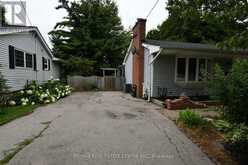 15 MILLER DRIVE | Ancaster Ontario | Slide Image Three