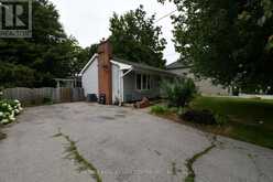 15 MILLER DRIVE | Ancaster Ontario | Slide Image Four