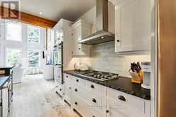 136 SNOWBRIDGE WAY | The Blue Mountains Ontario | Slide Image Thirteen