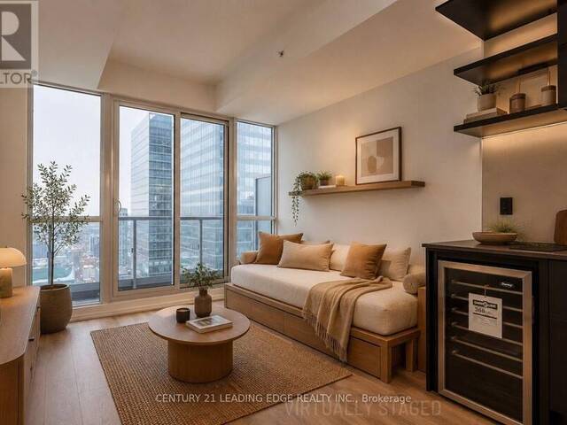 4404 - 70 TEMPERANCE STREET Toronto Ontario, M5H 0B1 - Condo For Sale