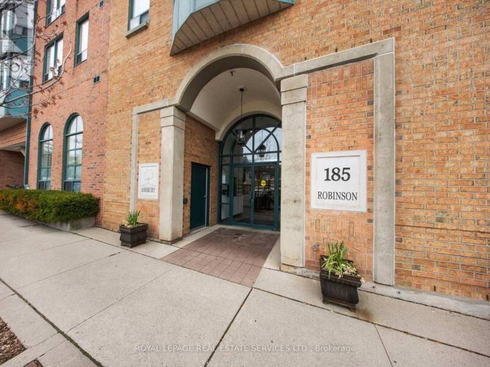 202 - 185 ROBINSON STREET, Oakville, Ontario L6J 7P6