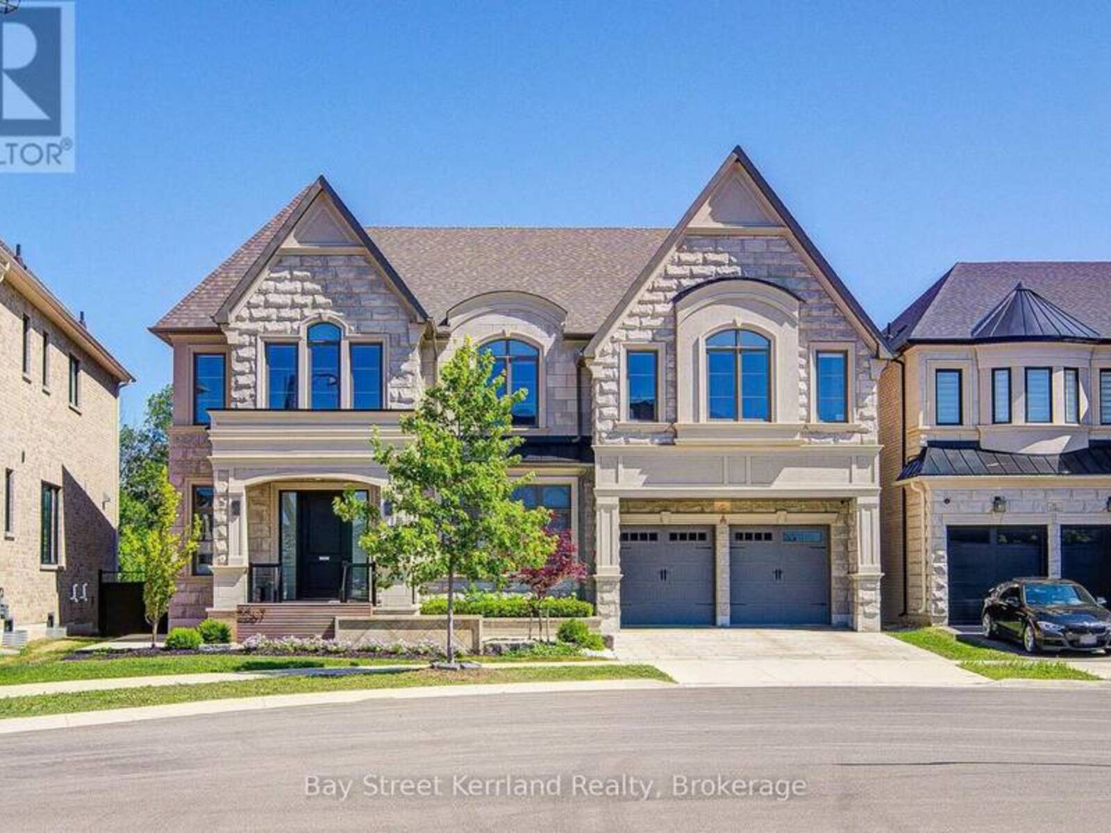 2267 SAW WHET BOULEVARD, Oakville, Ontario L6M 5M9