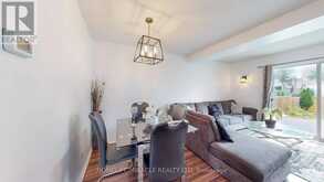 4 WILLIAM CURTIS CIRCLE | Newmarket Ontario | Slide Image Ten