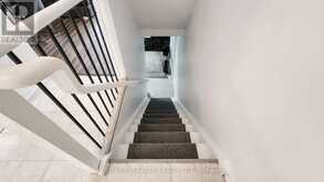 4 WILLIAM CURTIS CIRCLE | Newmarket Ontario | Slide Image Thirty-one