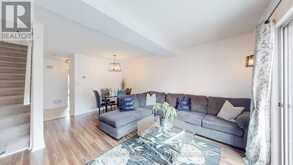 4 WILLIAM CURTIS CIRCLE | Newmarket Ontario | Slide Image Seven