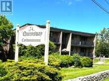 106 - 74 THE QUEENSWAY SOUTH ROAD | Georgina Ontario | Slide Image Three