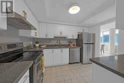 201 - 40 HARDING BOULEVARD | Richmond Hill Ontario | Slide Image Fifteen