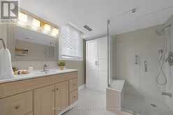 201 - 40 HARDING BOULEVARD | Richmond Hill Ontario | Slide Image Eight