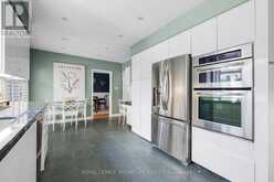122 FENN AVENUE | Toronto Ontario | Slide Image Twelve
