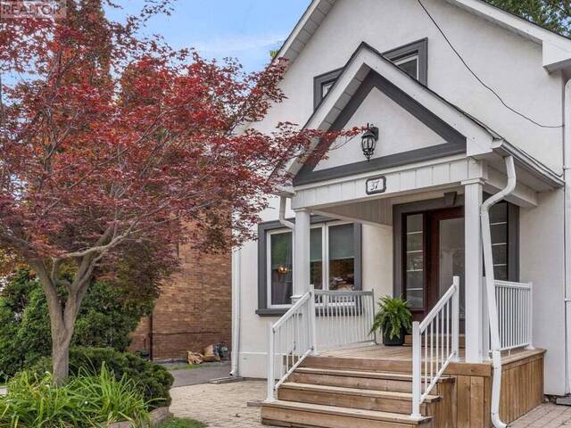 37 JOHNSTON AVENUE Toronto Ontario, M2N 1G9 - 4 Bedrooms Home For Sale