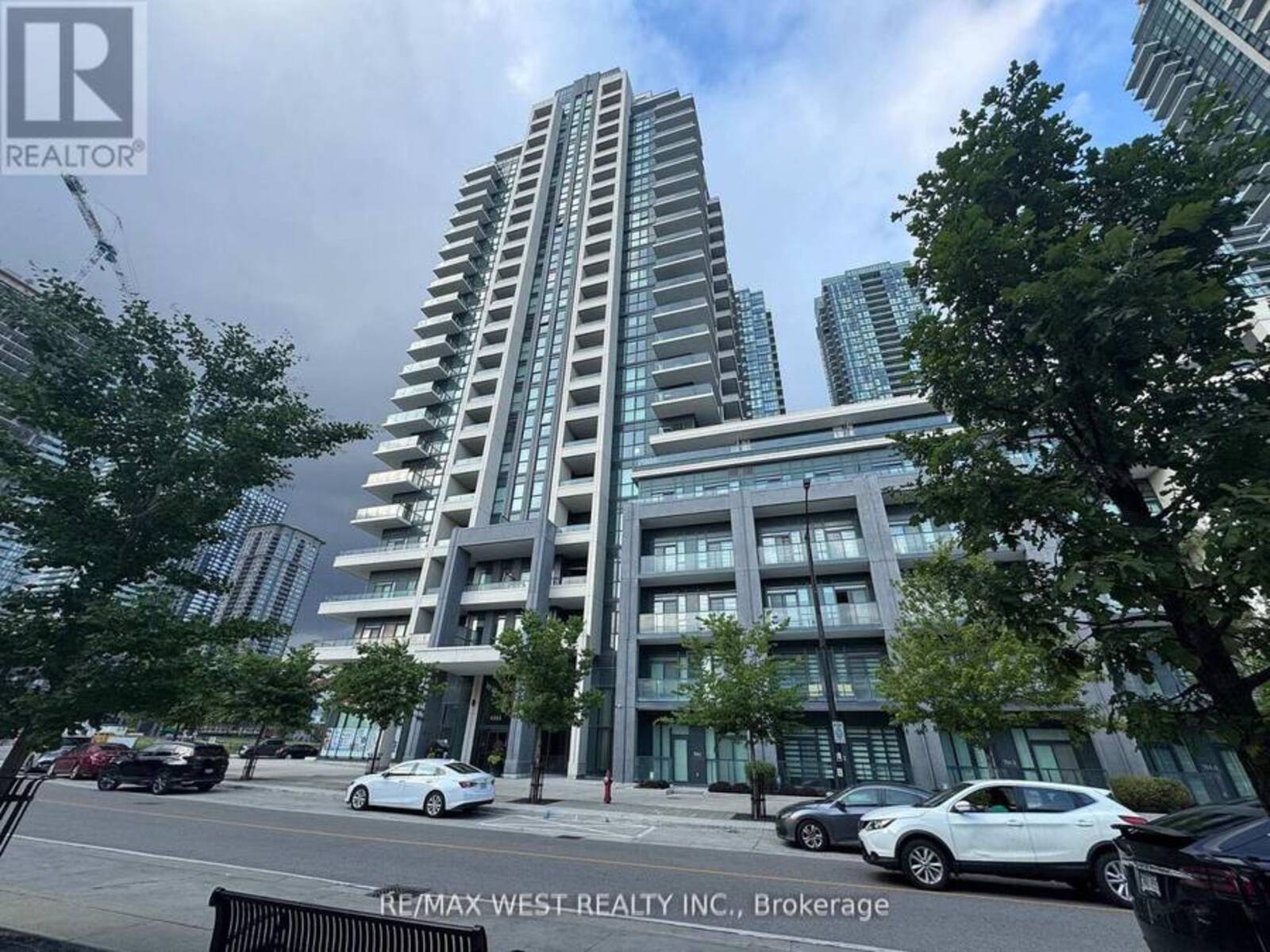 1606 - 4085 PARKSIDE VILLAGE DRIVE, Mississauga, Ontario L5B 0K9