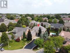 10 PRIDE COURT Brampton Ontario, L6Y 5H3