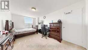 915 - 20 EDGECLIFF GOLFWAY | Toronto Ontario | Slide Image Twenty-one