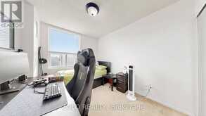 915 - 20 EDGECLIFF GOLFWAY | Toronto Ontario | Slide Image Twenty-five