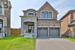 4 MEADOW VISTA CRESCENT | East Gwillimbury Ontario | Slide Image One