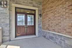 4 MEADOW VISTA CRESCENT | East Gwillimbury Ontario | Slide Image Five