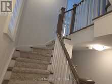31 GLOBEMASTER LANE | Richmond Hill Ontario | Slide Image Thirteen