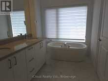 31 GLOBEMASTER LANE | Richmond Hill Ontario | Slide Image Nineteen