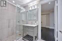 16 SIR ISAAC GATE | Markham Ontario | Slide Image Forty-four
