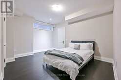 16 SIR ISAAC GATE | Markham Ontario | Slide Image Forty-five